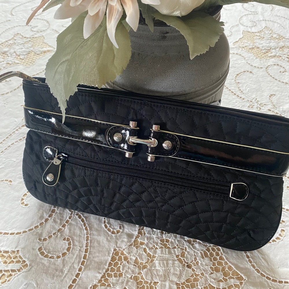 Vera Bradley Black Quilted Clutch Patent Trim‎ City Scene Lining Bag